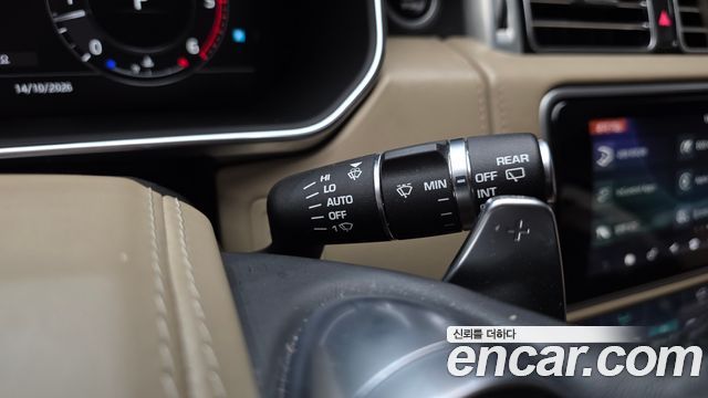 Land Rover Range Rover (IV) 4.4 SDV8 AB DIESEL 2018 — фото 27