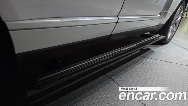Land Rover Range Rover (IV) 4.4 SDV8 AB DIESEL 2018 — фото 31