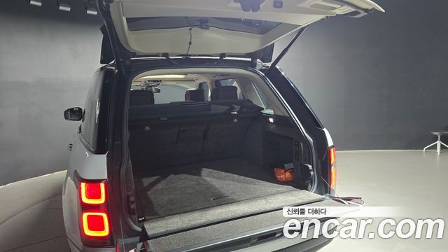 Land Rover Range Rover (IV) 4.4 SDV8 AB DIESEL 2018 — фото 34
