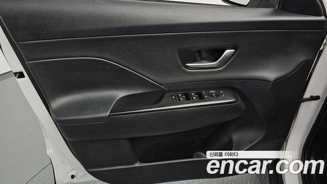 Hyundai Kona (SX2) Gasoline 1.6 Turbo 2WD Modern 2023 — фото 24