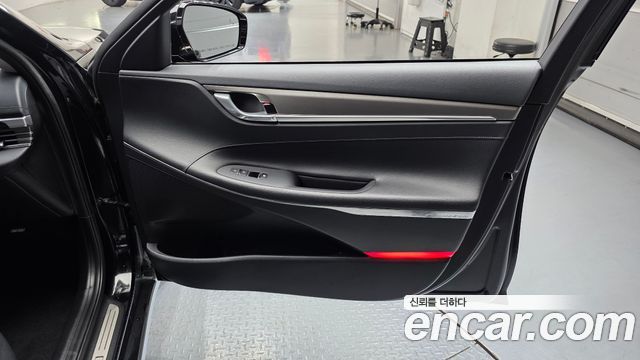 Hyundai Grandeur (IG) 3.0 LPi Rent Car Exclusive 2020 — фото 25