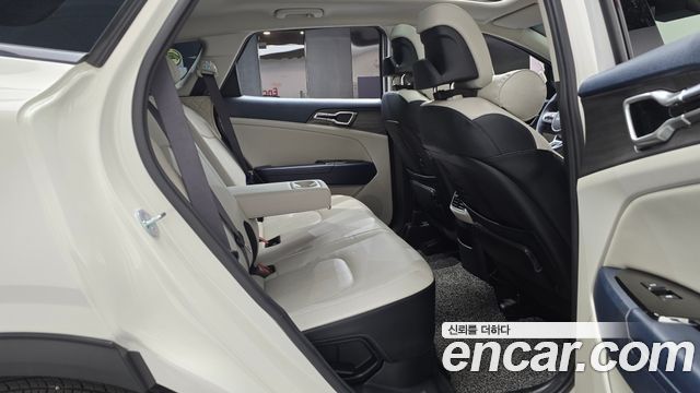 Kia Sportage Hybrid (V) Signature Gravity 2WD 2022 — фото 11