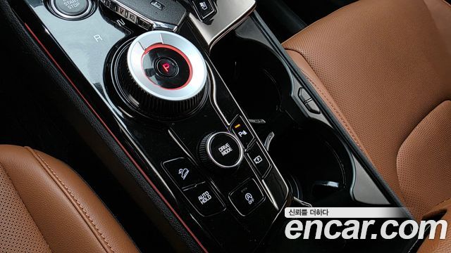 Kia Sportage (V) Gasoline 1.6 Turbo 2WD Signature 2023 — фото 9