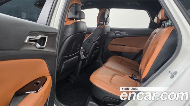 Kia Sportage (V) Gasoline 1.6 Turbo 2WD Signature 2023 — фото 12