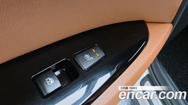 Kia Sportage (V) Gasoline 1.6 Turbo 2WD Signature 2023 — фото 18