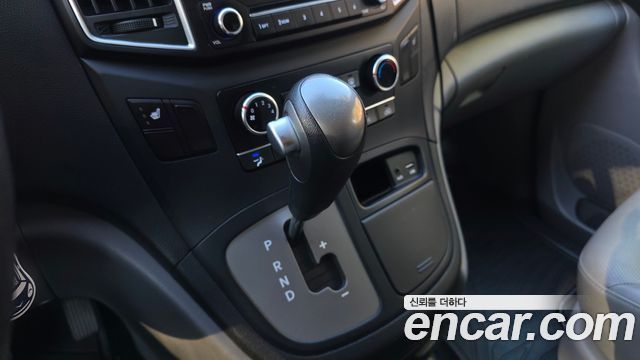 Hyundai Grand Starex Van 5-Seater Smart 2018 — фото 9
