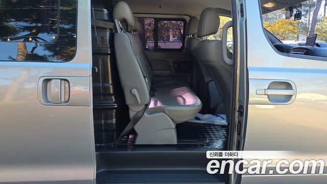 Hyundai Grand Starex Van 5-Seater Smart 2018 — фото 11