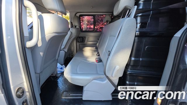Hyundai Grand Starex Van 5-Seater Smart 2018 — фото 12