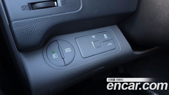 Hyundai Grand Starex Van 5-Seater Smart 2018 — фото 28