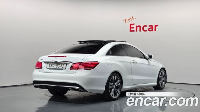 Mercedes-Benz E-Class (W212) E200 Coupe 2017 — фото 2