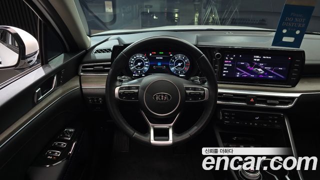 Kia K5 (III) 2.0 Signature 2021 — фото 13