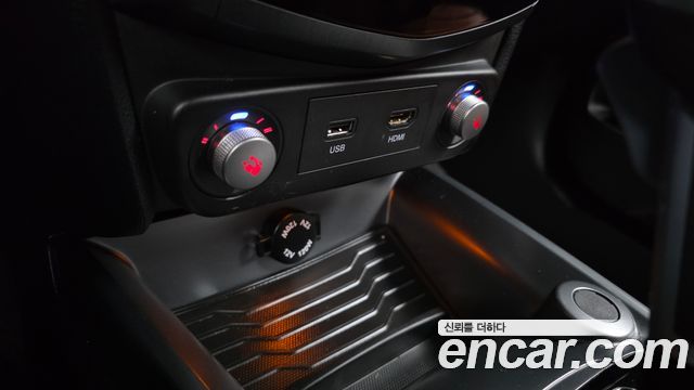 KG Mobility (SsangYong) Tivoli Armor Gear Plus 2WD 2019 — фото 19