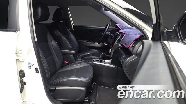 KG Mobility (SsangYong) Tivoli VX 2WD 2015 — фото 11