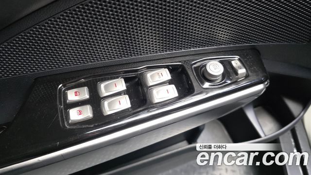 KG Mobility (SsangYong) Tivoli VX 2WD 2015 — фото 14