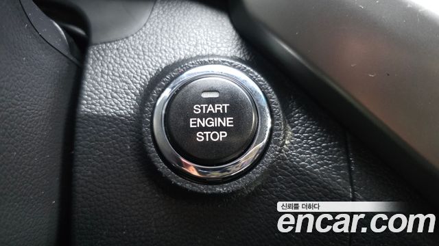 KG Mobility (SsangYong) Tivoli VX 2WD 2015 — фото 19