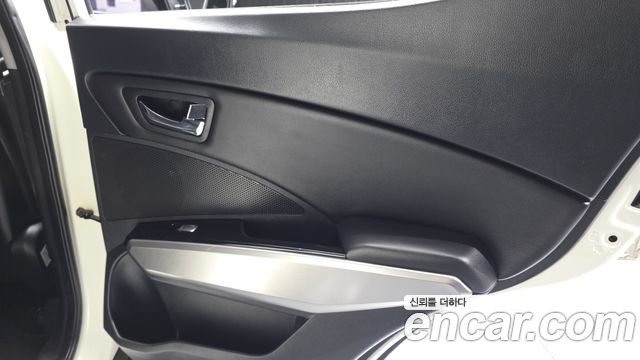 KG Mobility (SsangYong) Tivoli VX 2WD 2015 — фото 25