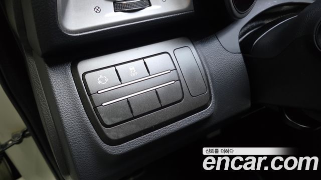 KG Mobility (SsangYong) Tivoli VX 2WD 2015 — фото 29