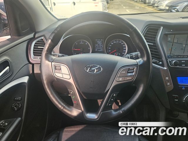 Hyundai Santa Fe (DM) Diesel(e-VGT) 2.2 4WD Premium 2013 — фото 8