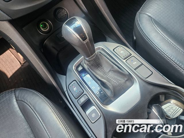 Hyundai Santa Fe (DM) Diesel(e-VGT) 2.2 4WD Premium 2013 — фото 10