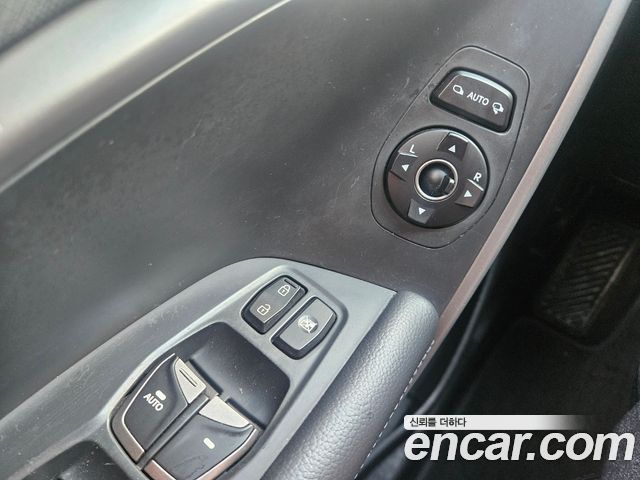 Hyundai Santa Fe (DM) Diesel(e-VGT) 2.2 4WD Premium 2013 — фото 15