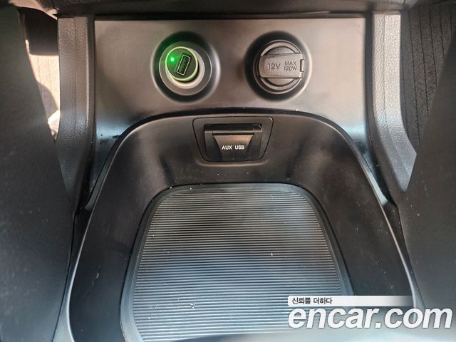 Hyundai Santa Fe (DM) Diesel(e-VGT) 2.2 4WD Premium 2013 — фото 18