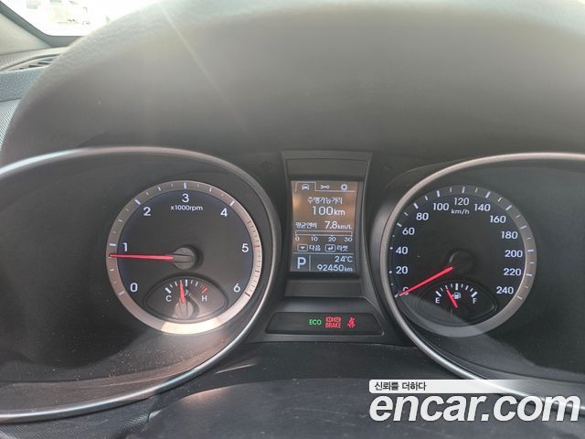 Hyundai Santa Fe (DM) Diesel(e-VGT) 2.2 4WD Premium 2013 — фото 23
