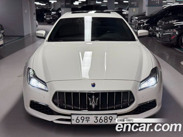 Maserati Quattroporte 3.0 Diesel Granlusso 2018 — фото 2