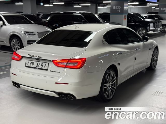 Maserati Quattroporte 3.0 Diesel Granlusso 2018 — фото 4