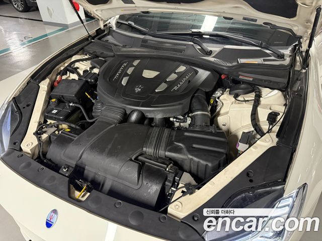 Maserati Quattroporte 3.0 Diesel Granlusso 2018 — фото 5