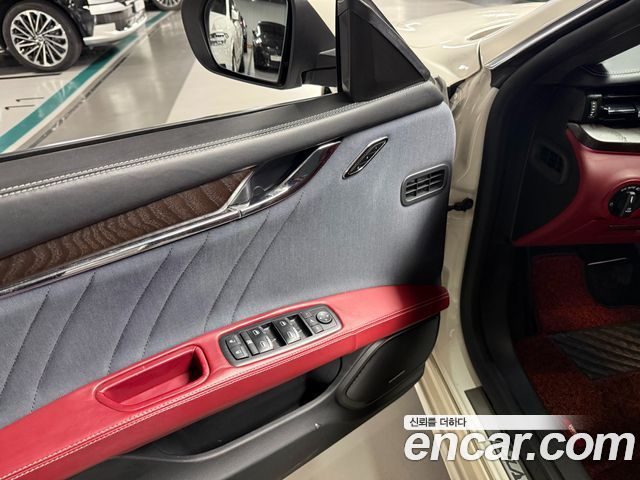 Maserati Quattroporte 3.0 Diesel Granlusso 2018 — фото 15