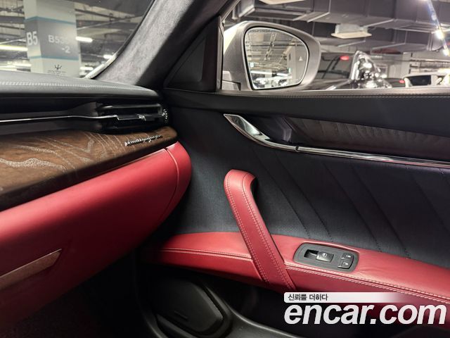 Maserati Quattroporte 3.0 Diesel Granlusso 2018 — фото 20