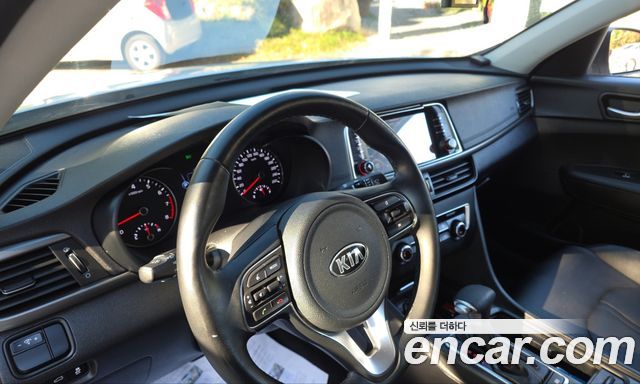 Kia K5 (II) LPI MX Prestige 2017 — фото 34