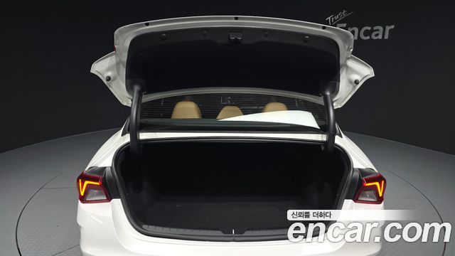 Kia K5 (III) 2.0 Prestige 2021 — фото 32