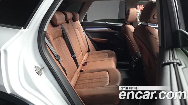 Audi Q5 (FY) 45 TFSI Quattro 2023 — фото 11