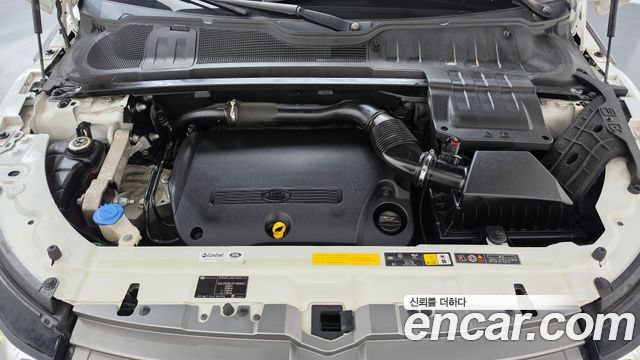 Land Rover Range Rover Evoque 2.2 SD4 Pure 2015 — фото 6