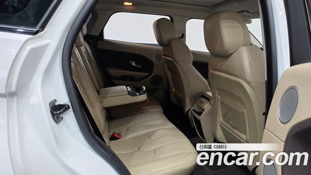 Land Rover Range Rover Evoque 2.2 SD4 Pure 2015 — фото 12