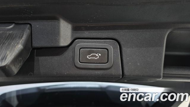 Land Rover Range Rover Evoque 2.2 SD4 Pure 2015 — фото 19