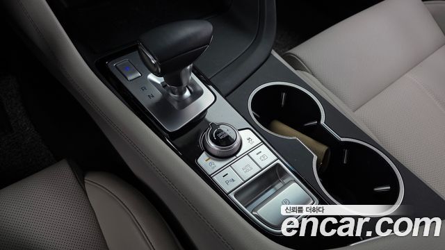 Genesis G70 Gasoline 2.0T 4WD 2023 — фото 9
