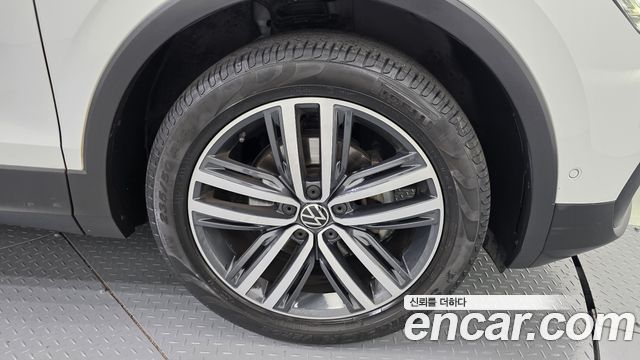 Volkswagen Tiguan (II) 2.0 TDI 4Motion Prestige 2021 — фото 21