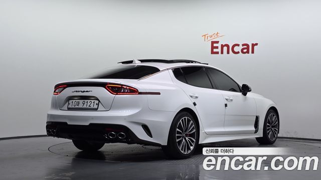 Kia Stinger 2.0 Turbo 2WD Dream Edition 2018 — фото 2