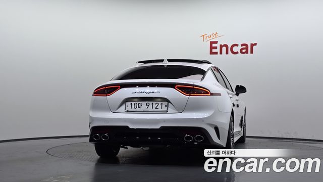 Kia Stinger 2.0 Turbo 2WD Dream Edition 2018 — фото 4