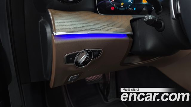 Mercedes-Benz E-Class (W213) E250 Exclusive 2021 — фото 29