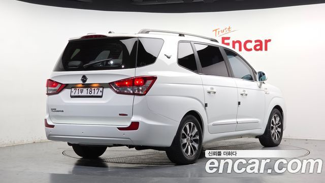 KG Mobility (SsangYong) Korando Turismo 4WD RX 11-seater 2016 — фото 2