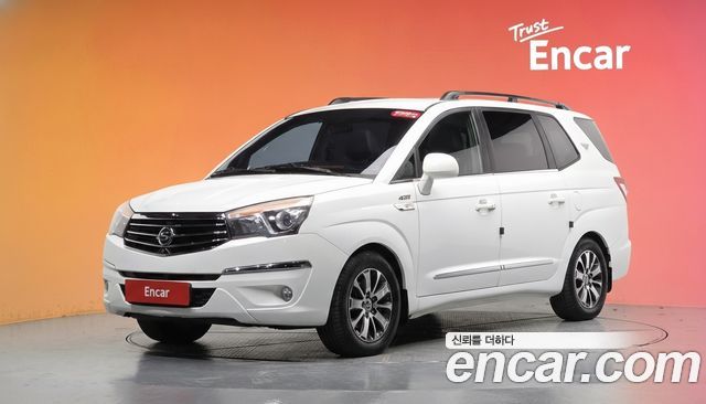 KG Mobility (SsangYong) Korando Turismo 4WD RX 11-seater