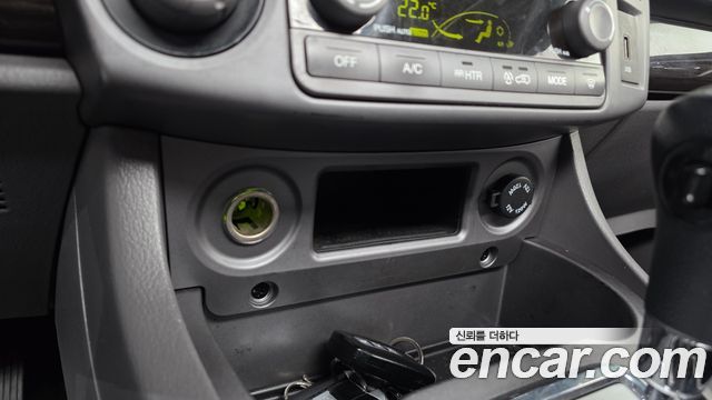 KG Mobility (SsangYong) Korando Turismo 4WD RX 11-seater 2016 — фото 31