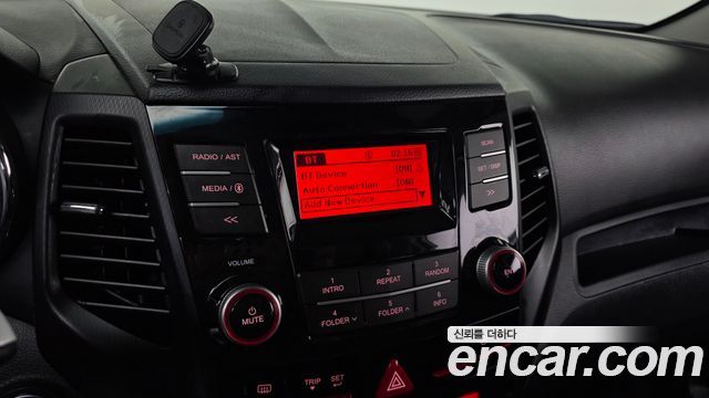 KG Mobility (SsangYong) Tivoli Air Diesel RX 2WD 2017 — фото 15