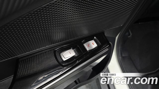 KG Mobility (SsangYong) Tivoli Air Diesel RX 2WD 2017 — фото 18
