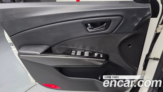 KG Mobility (SsangYong) Tivoli Air Diesel RX 2WD 2017 — фото 24