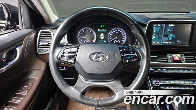 Hyundai Grandeur (IG) 3.0 LPi Exclusive (Rental Car) 2017 — фото 13
