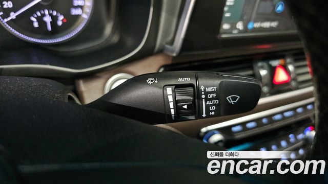 Hyundai Grandeur (IG) 3.0 LPi Exclusive (Rental Car) 2017 — фото 20